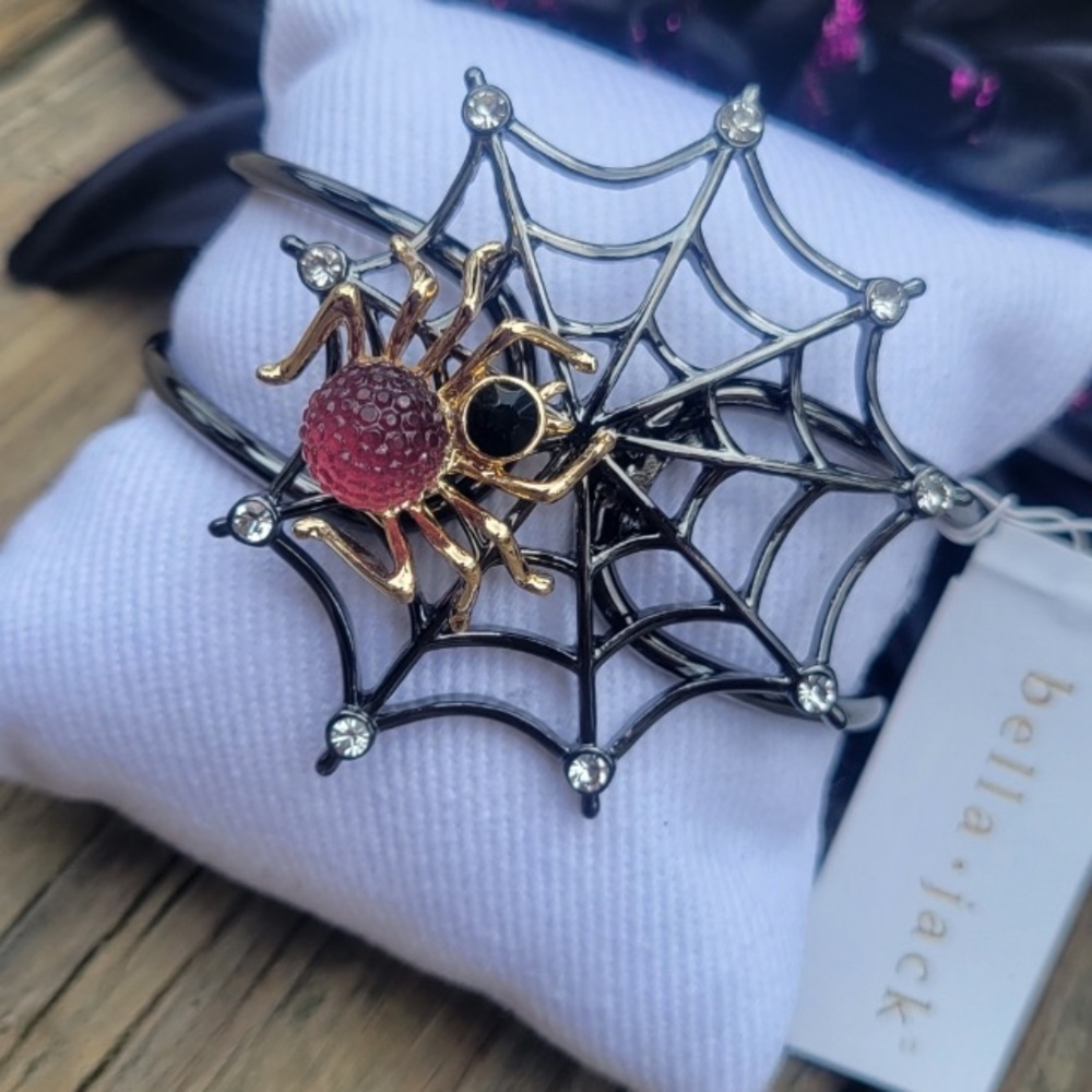 Spider & web cuff bracelet